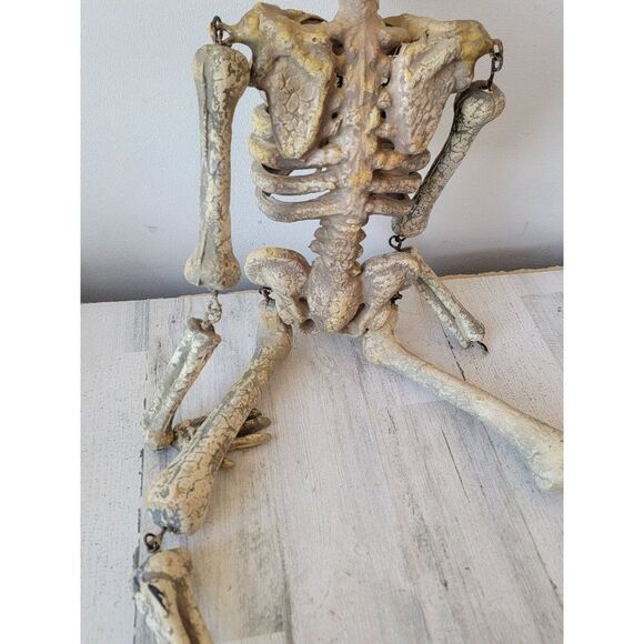 Rustic Skull black bleeding face hanging Halloween scary pop decor jointed - Picture 15 of 16